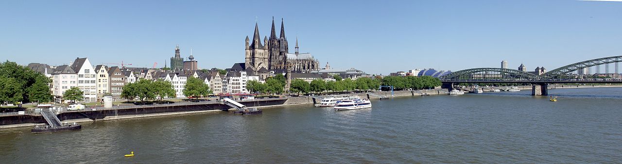 1280px-Köln - Rheinufer Panorama.jpg